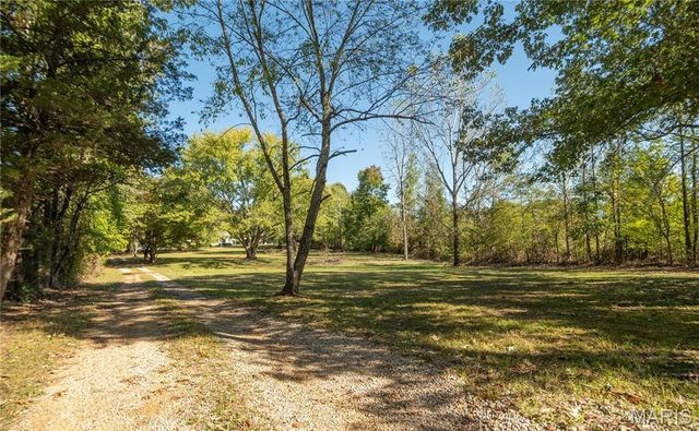 325 County Road 467, Poplar Bluff, MO 63901