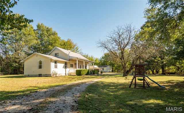 325 County Road 467, Poplar Bluff, MO 63901