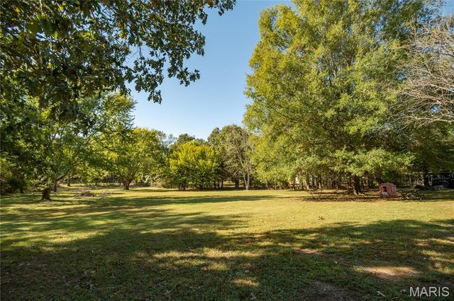 325 County Road 467, Poplar Bluff, MO 63901