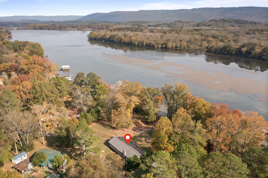 367 River Drive, Hollywood, AL 35752