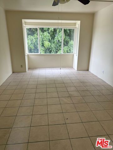 1340 E Broadway C, Glendale, CA 91205