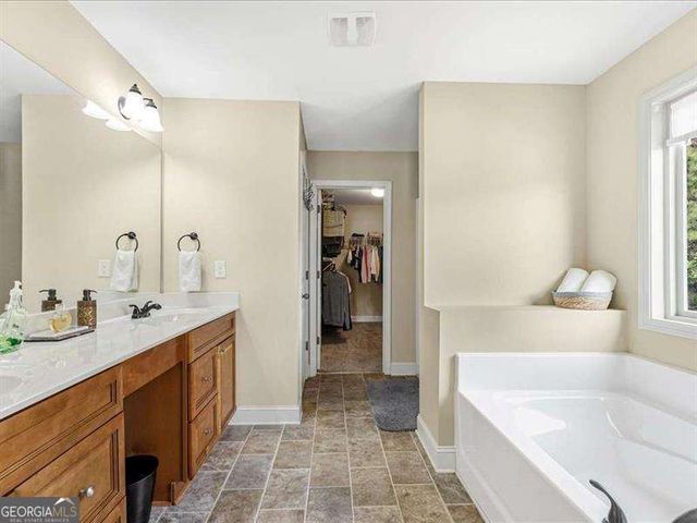 2322 Chance Lane, Grayson, GA 30017