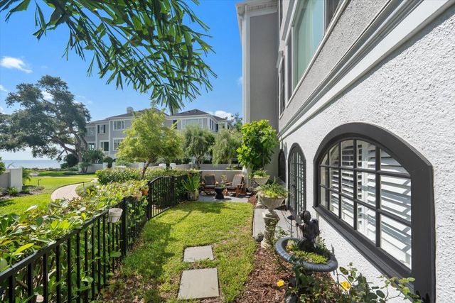 6212 BAYSHORE BOULEVARD F, Tampa, FL 33611