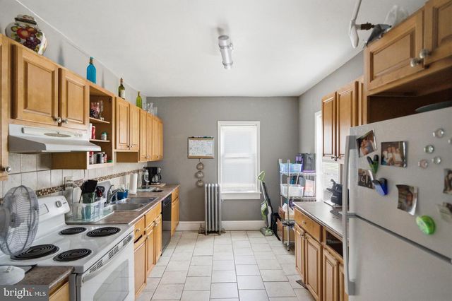 112 HAWS AVE, Norristown, PA 19401