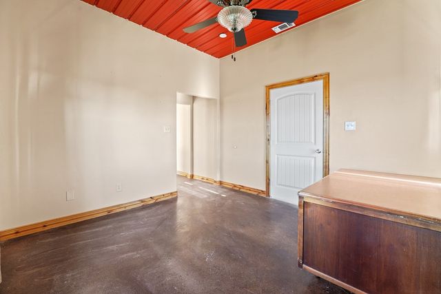 686 FM 11, Grand Falls, TX 79742