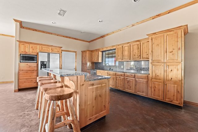 686 FM 11, Grand Falls, TX 79742