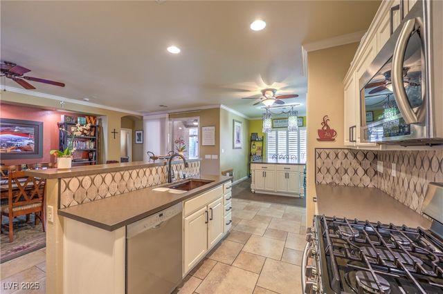 2699 Ivoryhill Street, Las Vegas, NV 89135