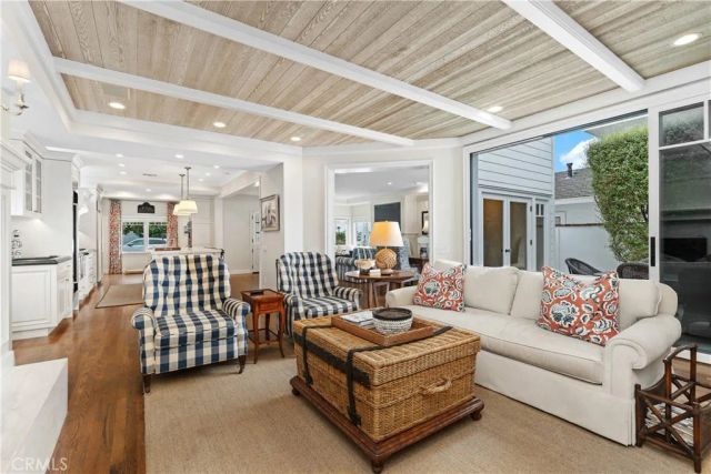 2431 Bayshore, Newport Beach, CA 92663