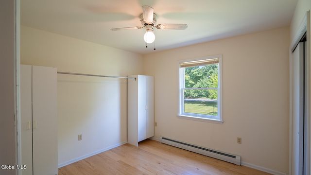 1042 Co Rte 22, Ghent, NY 12075