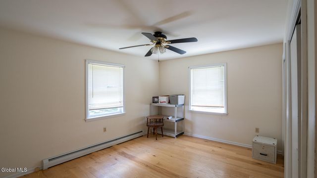 1042 Co Rte 22, Ghent, NY 12075