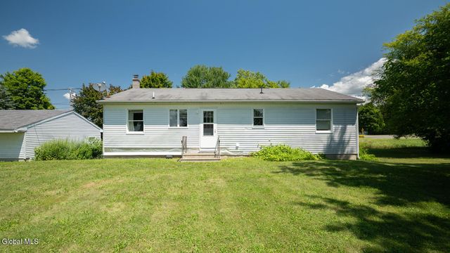 1042 Co Rte 22, Ghent, NY 12075