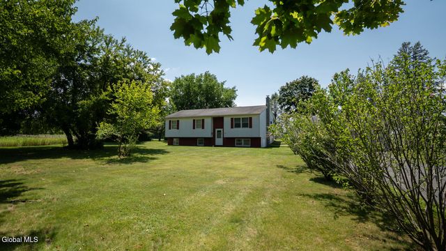 1042 Co Rte 22, Ghent, NY 12075