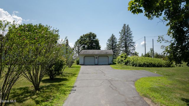 1042 Co Rte 22, Ghent, NY 12075