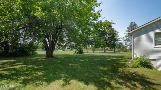 1042 Co Rte 22, Ghent, NY 12075