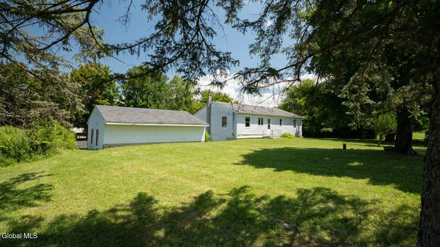 1042 Co Rte 22, Ghent, NY 12075