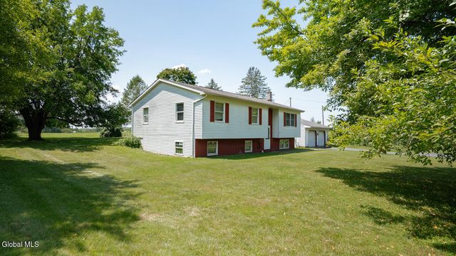1042 Co Rte 22, Ghent, NY 12075