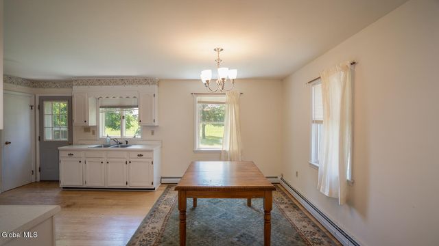 1042 Co Rte 22, Ghent, NY 12075