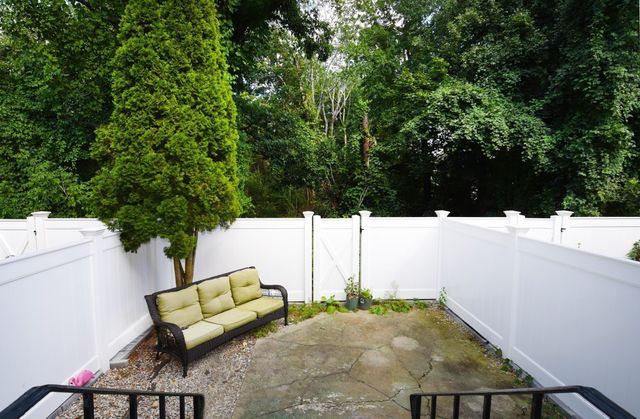 41 Foundry St 11-3, Easton, MA 02375