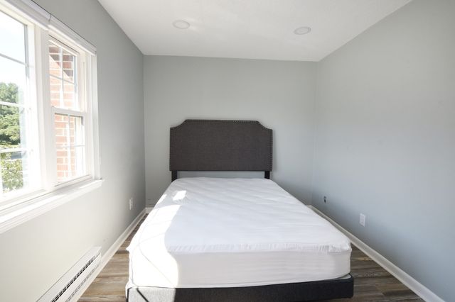 41 Foundry St 11-3, Easton, MA 02375