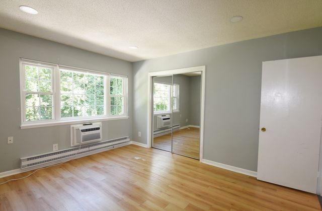 41 Foundry St 11-3, Easton, MA 02375