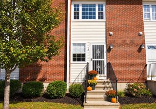 41 Foundry St 11-3, Easton, MA 02375