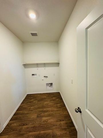 12205 Douglas Fir CIR, Mustang Ridge, TX 78610