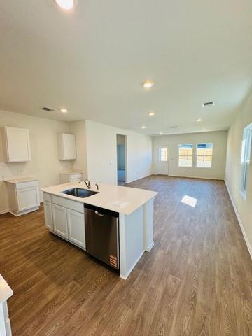 12205 Douglas Fir CIR, Mustang Ridge, TX 78610