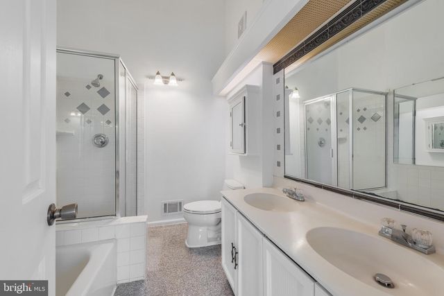 13240 GRAND JUNCTION DR, Fairfax, VA 22033