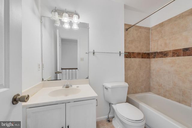 13240 GRAND JUNCTION DR, Fairfax, VA 22033