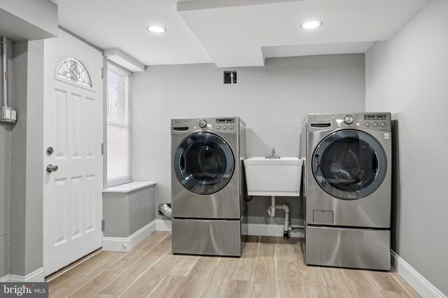 7043 RADBOURNE RD, Upper Darby, PA 19082