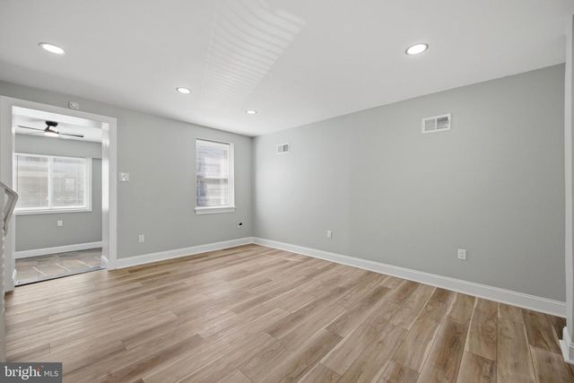 7043 RADBOURNE RD, Upper Darby, PA 19082