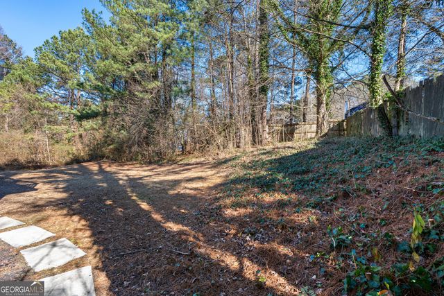 5300 Forest Downs Lane, South Fulton, GA 30349