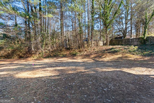 5300 Forest Downs Lane, South Fulton, GA 30349