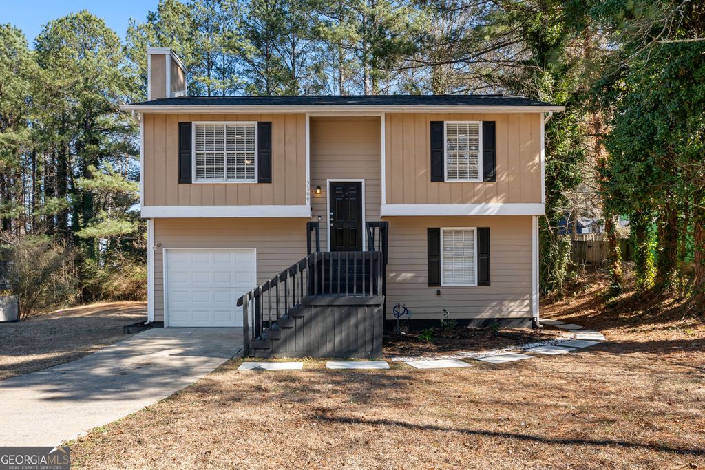 5300 Forest Downs Lane, South Fulton, GA 30349