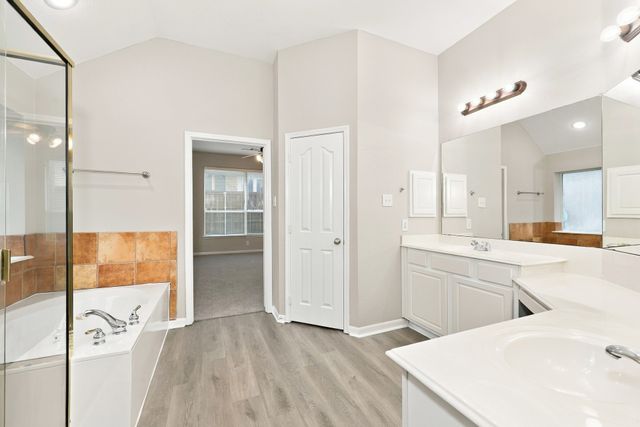 4203 Wildbriar Lane, Mansfield, TX 76063
