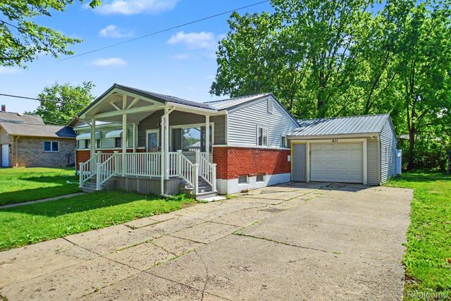 611 S Main Street, Davison, MI 48423