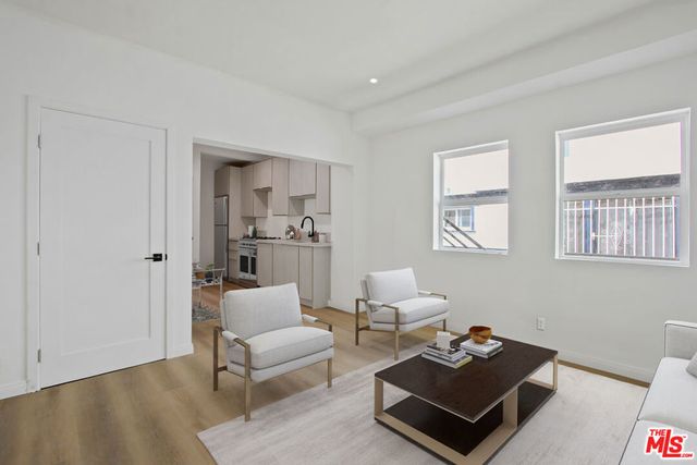 2694 James M Wood Boulevard, Los Angeles, CA 90006