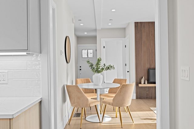 340 Baker Street 1, Boston, MA 02132