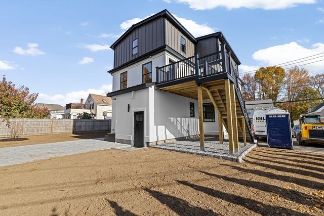 340 Baker Street 1, Boston, MA 02132