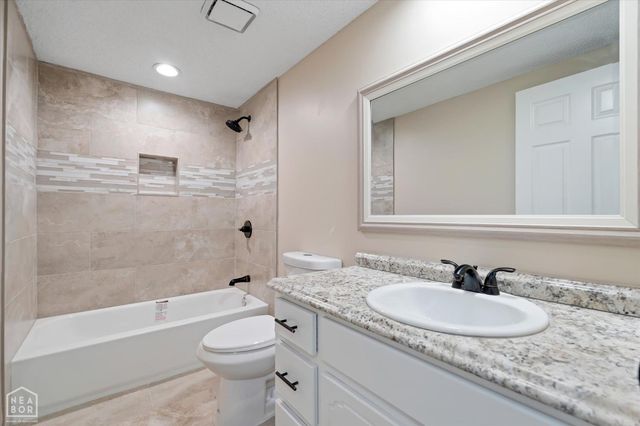 198 Lake Road E, Gosnell, AR 72315