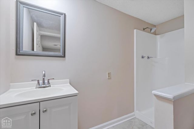 198 Lake Road E, Gosnell, AR 72315