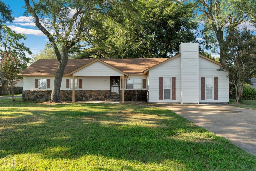 198 Lake Road E, Gosnell, AR 72315