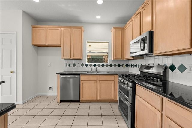1619 Roaring Springs Lane, Seabrook, TX 77586