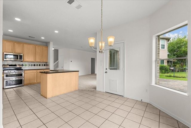1619 Roaring Springs Lane, Seabrook, TX 77586