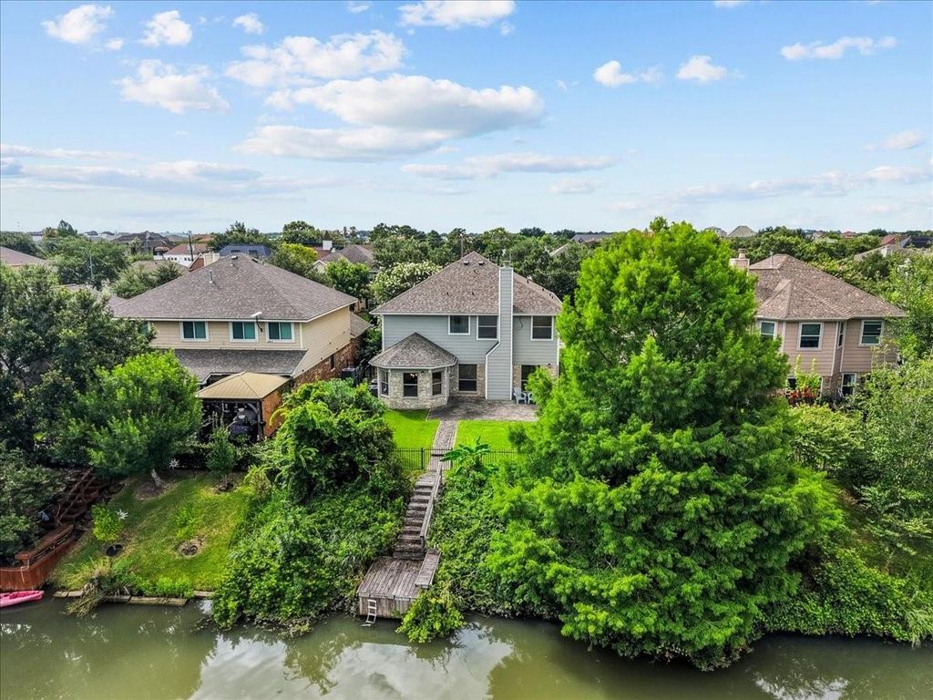 1619 Roaring Springs Lane, Seabrook, TX 77586
