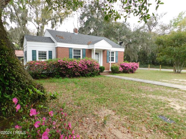 1213 16th Street, Port Royal, SC 29935