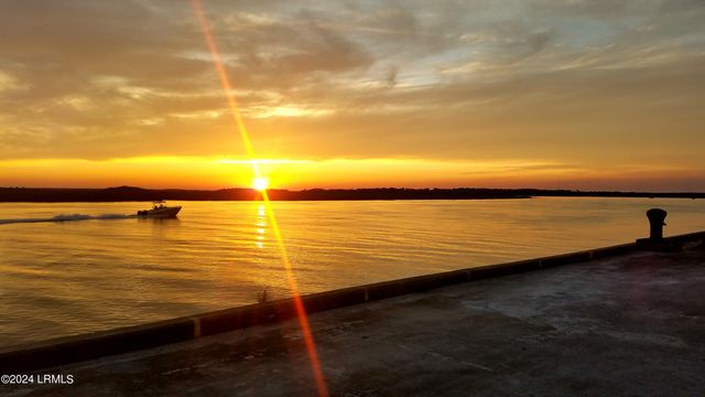 1213 16th Street, Port Royal, SC 29935