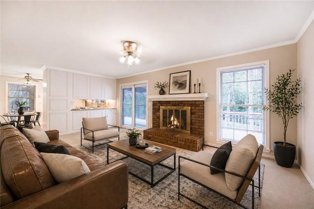 360 Barkshire Lane, Roswell, GA 30076