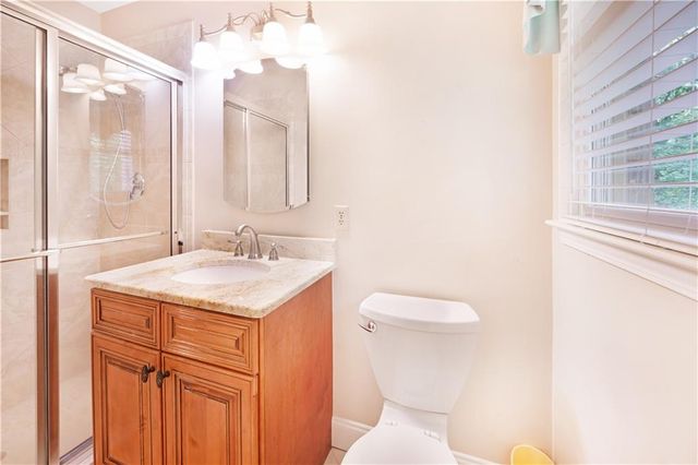 360 Barkshire Lane, Roswell, GA 30076