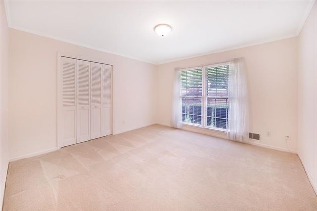 360 Barkshire Lane, Roswell, GA 30076